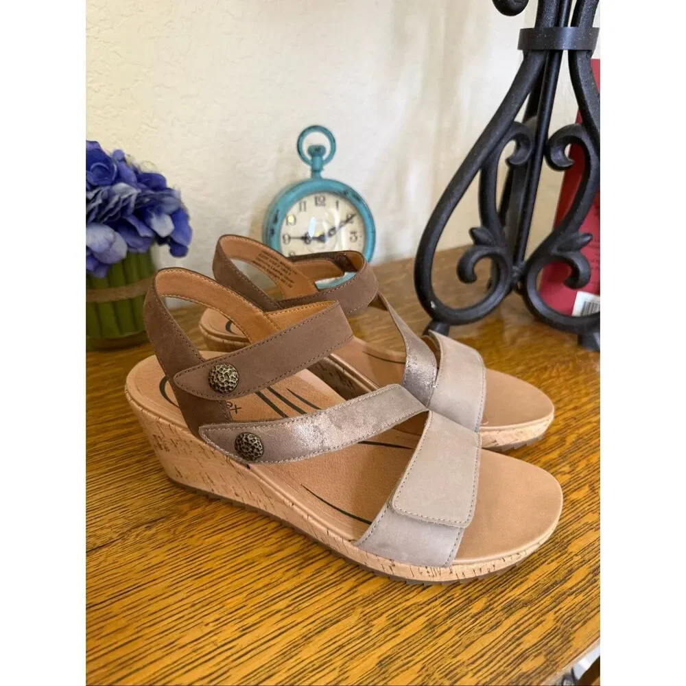 NEW Aetrex Madelyn Quarter Strap Wedge Sandal in Taupe Multi Leather Summer - Picture 2 of 12